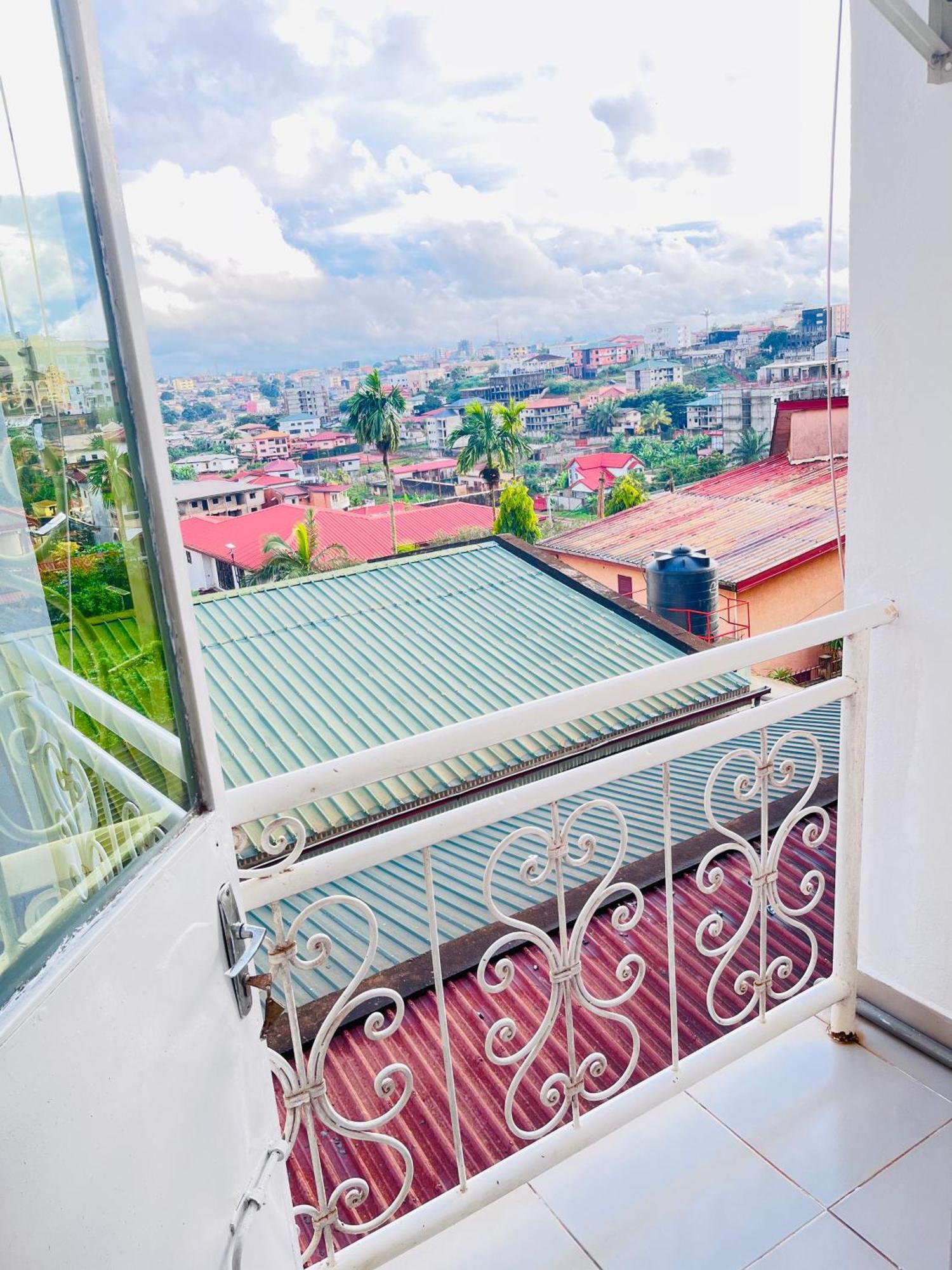 Appartements Modernes, Wifi, Tv - Yaounde, Omnisports Dış mekan fotoğraf