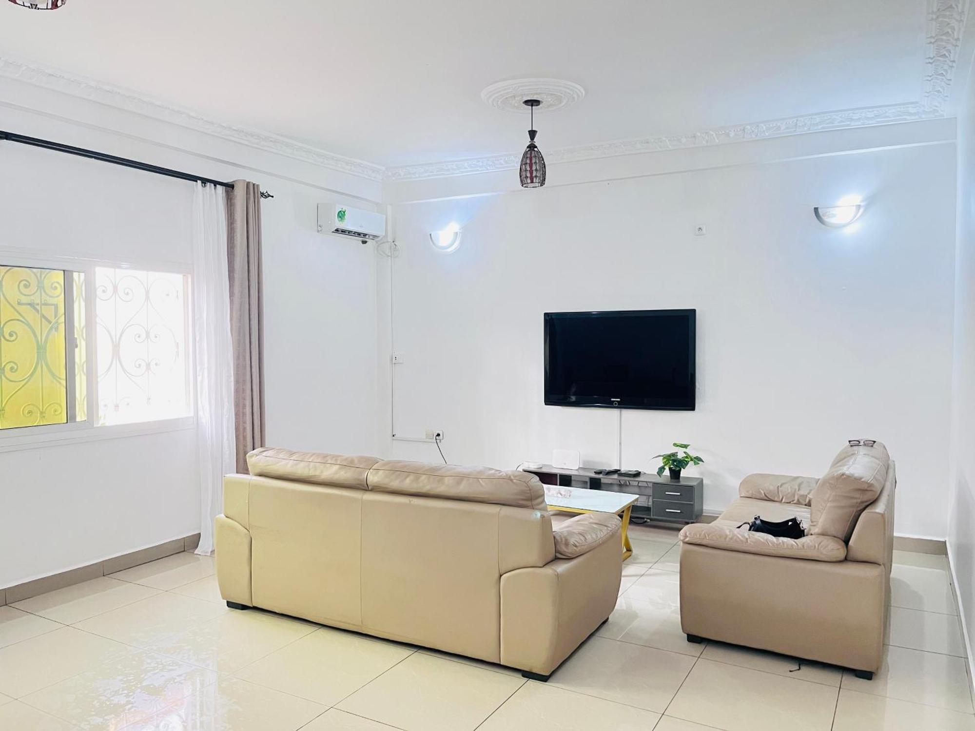 Appartements Modernes, Wifi, Tv - Yaounde, Omnisports Dış mekan fotoğraf