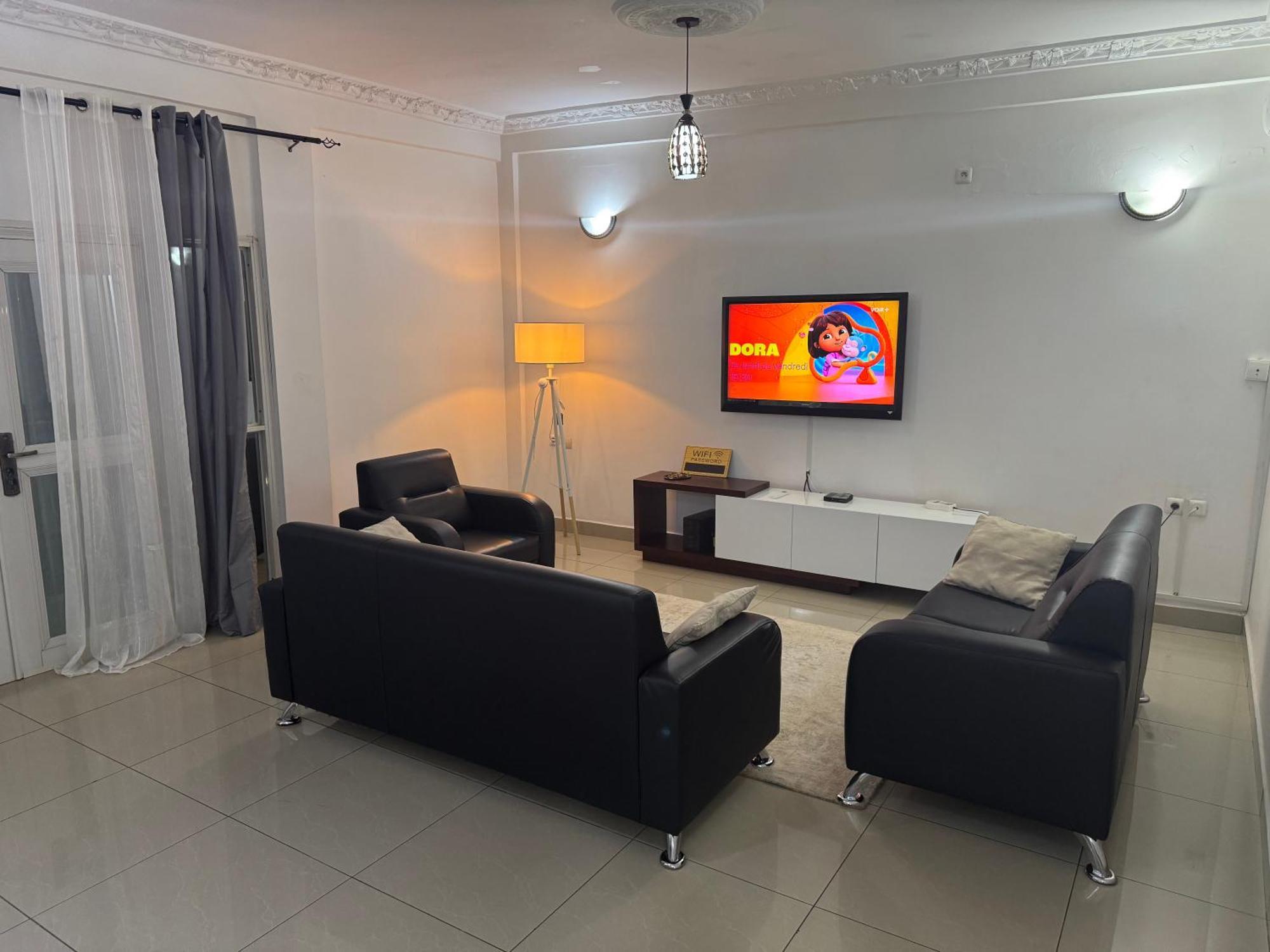 Appartements Modernes, Wifi, Tv - Yaounde, Omnisports Dış mekan fotoğraf
