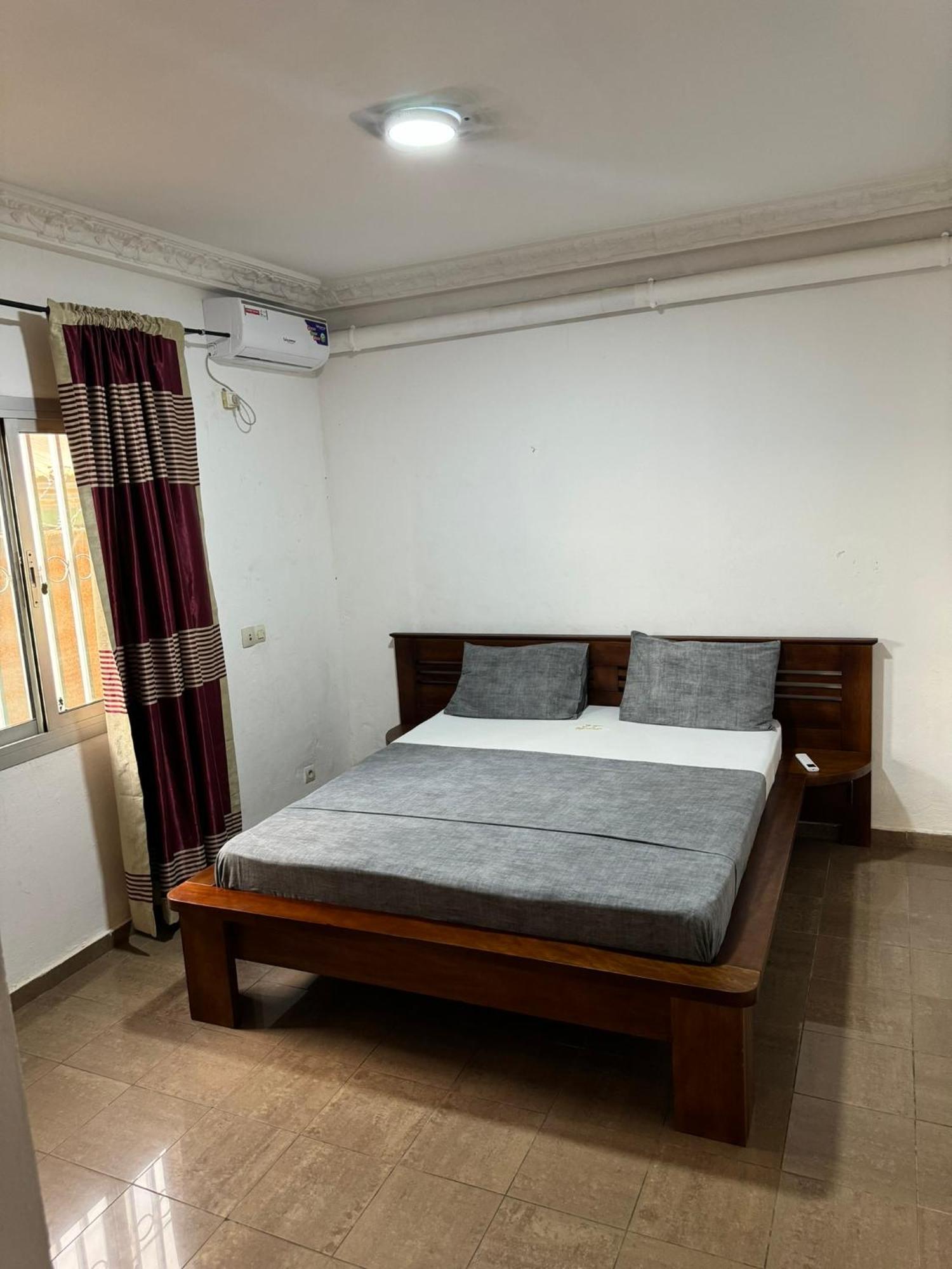 Appartements Modernes, Wifi, Tv - Yaounde, Omnisports Dış mekan fotoğraf